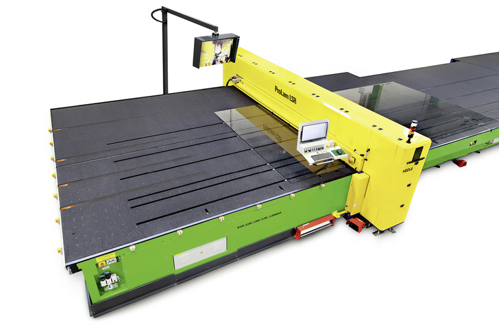 Die mit der patentierten Laserdiodenheizung ausgestattete ­ProLam LSR erzielt zwanzig Prozent mehr Produktivität gemessen am Scheiben­durchsatz bei gleichzeitig besserer Kantenqualität.