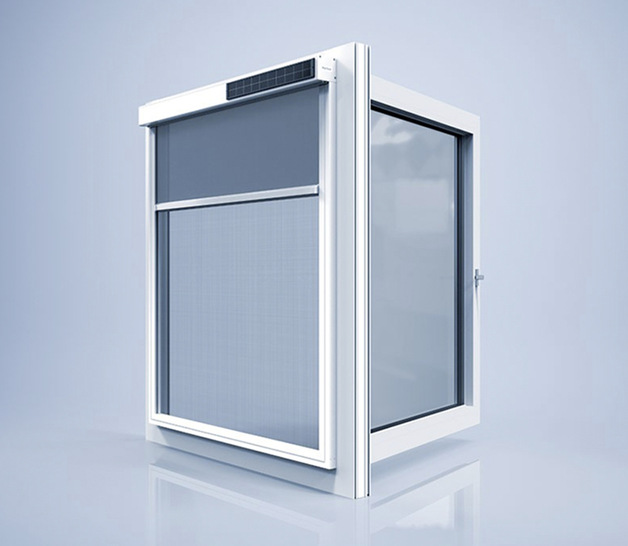 heroal VS Z EM ist ein klemmbarer, ­außenliegender Sonnenschutz mit Zip-Führung, der über einen ­integrierten Solarantrieb betrieben wird.