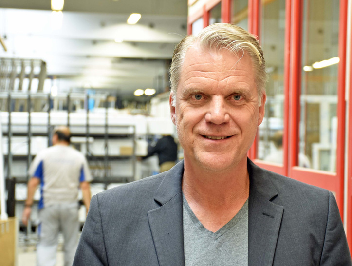 Gregor Biermann ist der Geschäftsführer der beiden EGE-Tochtergesellschaften Baltic Fenster und Reckendrees. - © Daniel Mund / GLASWELT
