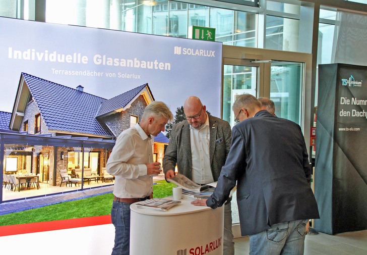 Wird auch dieses Mal die Wintergartentage begleiten: Eine Foyerausstellung, auf der Firmen der Branche ihre Produkte und Lösungen präsentieren.