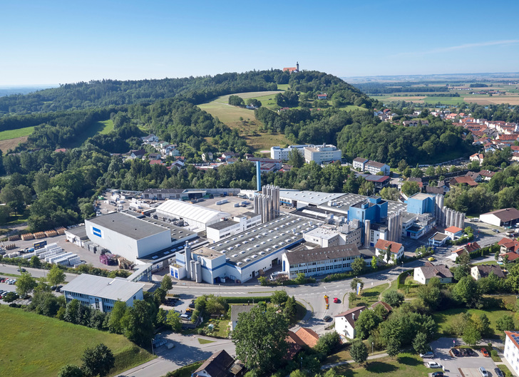 Derzeit wird die Zukunft von Deceuninck in Bogen und Hunderdorf verhandelt. - © Deceuninck
