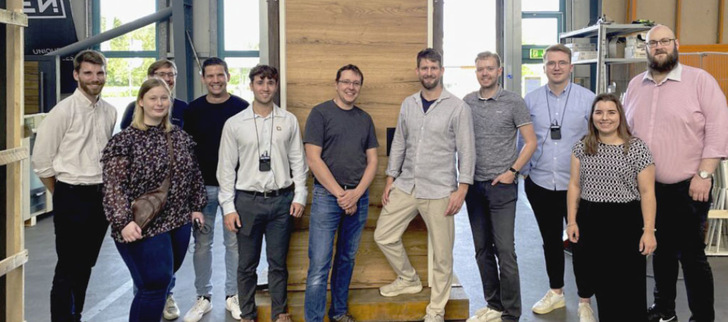 Am 28. September traf sich die Zukunftswerkstatt Holzfenster bei Kowa Holz­bearbeitung in Goldenstedt zu ihrer zweiten Sitzung in diesem Jahr.