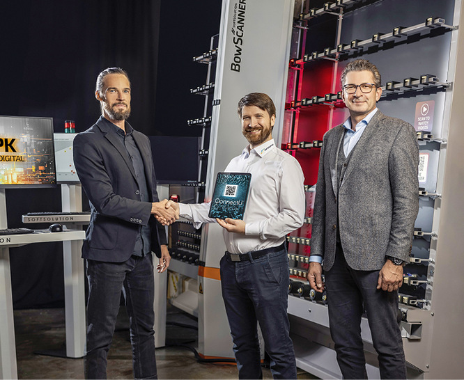 v. l.: Christian Platzer (adminIQ GmbH), Georg Aigner (Quality Manager) und Thomas Schuller (Softsolution CEO) besiegeln ihre strategische Partnerschaft.