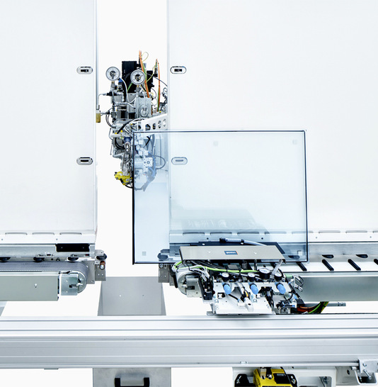 Der neue Active’Sealer arbeitet mit der bewährten Glaston Zahnradpumpen-Dosiertechnik