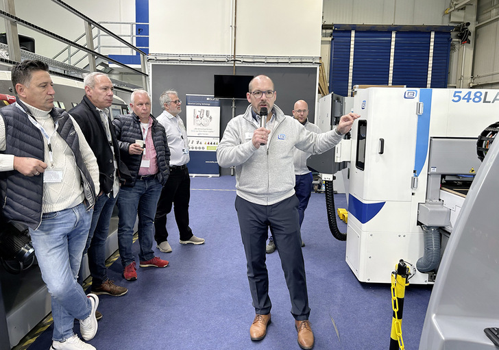 Bottero Niederlassungsleiter Stephane Soudais bei der Eröffnung des Open House.