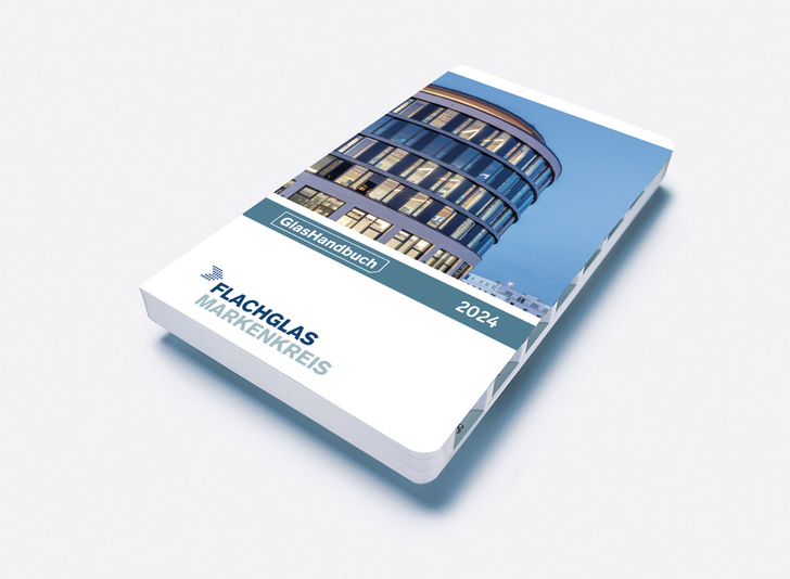 Das GlasHandbuch 2024 des Flachglas MarkenKreises kann sofort geordert werden. Es ist auch als interaktives PDF online erhältlich.