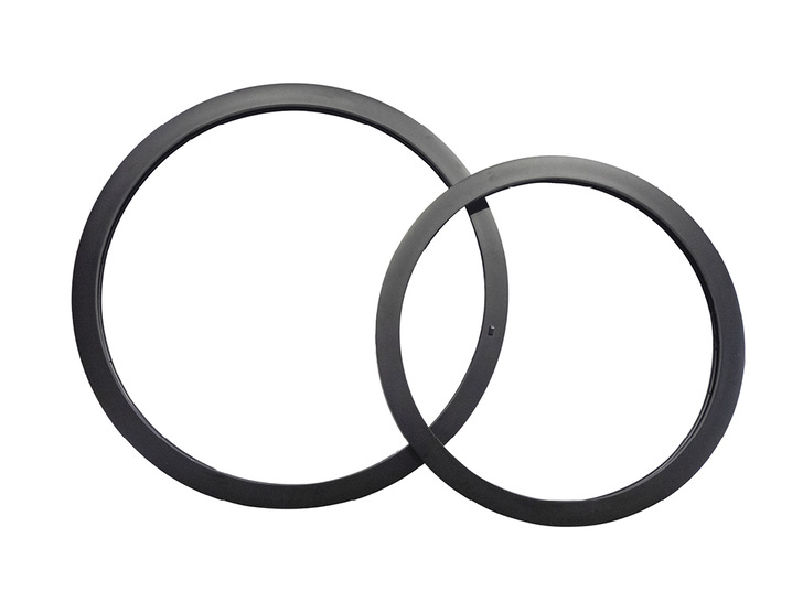  Foppe hat jetzt auch kreis- und bogenförmige Festverglasungen mit zertifizierten Brandschutz­eigenschaften im Programm.