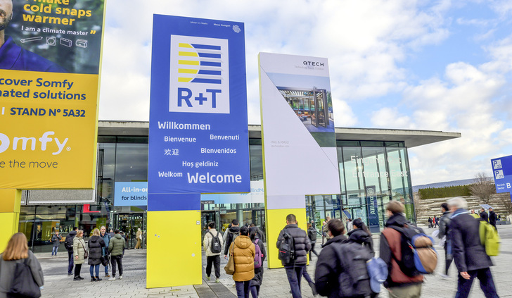 Vom 19. bis 23. Februar 2024 öffneten wieder die Tore der R+T – Weltleitmesse für Rollladen, Tore und Sonnenschutz. - © Foto: Landesmesse Stuttgart
