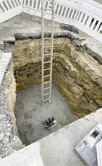 Das Bodenfundament hatte die Abmessungen von ca. 3 × 2,7 × 2,5 m, das entspricht ca. 21 m3 mit einem Gewicht von 50,4 Tonnen Beton.﻿ - © Foto: Landesmesse Stuttgart
