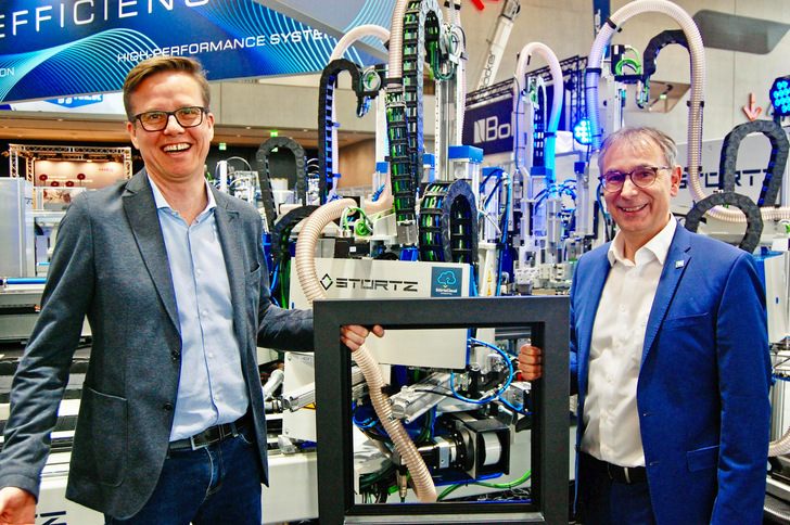  Jörg Breuer (r.), GF von Stürtz Maschinenbau mit GW-Chefredakteur Daniel Mund.