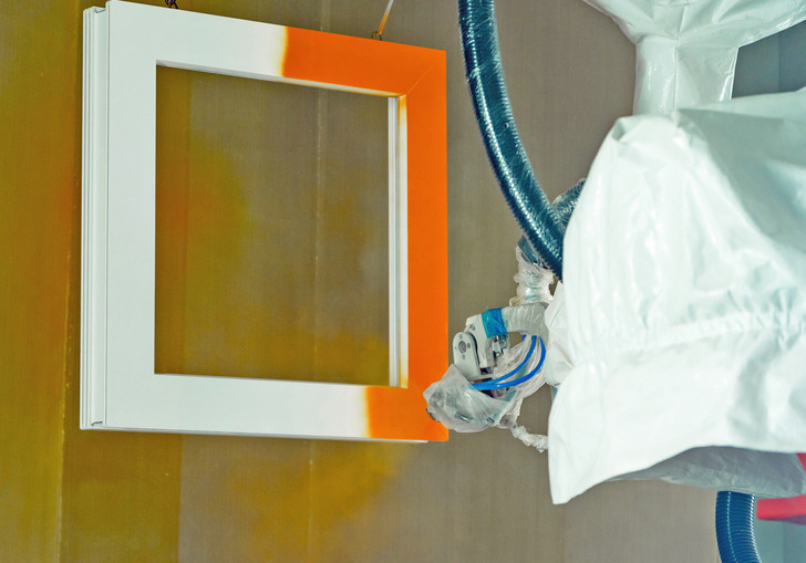  Witterungsbeständig, belastbar und farbtonstabil: Auf Kunststofffenstern spielt Polycolor Top 2K seine Stärken besonders gut aus.