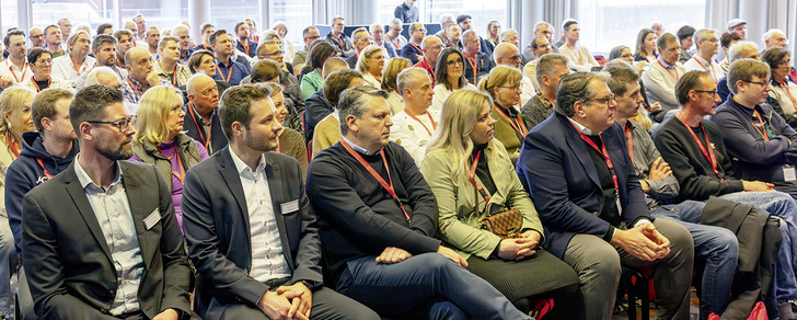  markilux hat seine Neuheiten für die Saison 2024 im Februar und März in den ­eigenen Schauräumen vorgestellt. Hierzu gehörte ein Kundenevent in Köln sowie mehrere Marken­partnertage an den Standorten Köln, Berlin, Hamburg, Lörrach und Salzburg.