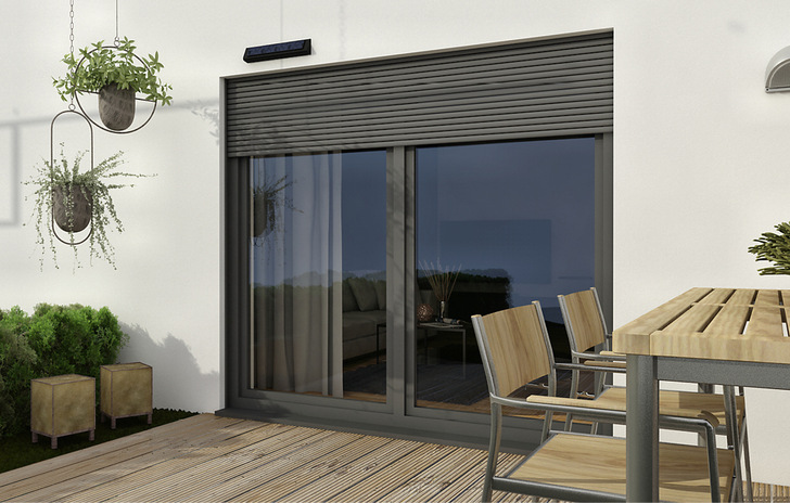  Das gesamte Solarsystem rund um den flüsterleisen Rollladensolarantrieb RS100 Solar io überzeugt als smarte Nachrüstlösung.