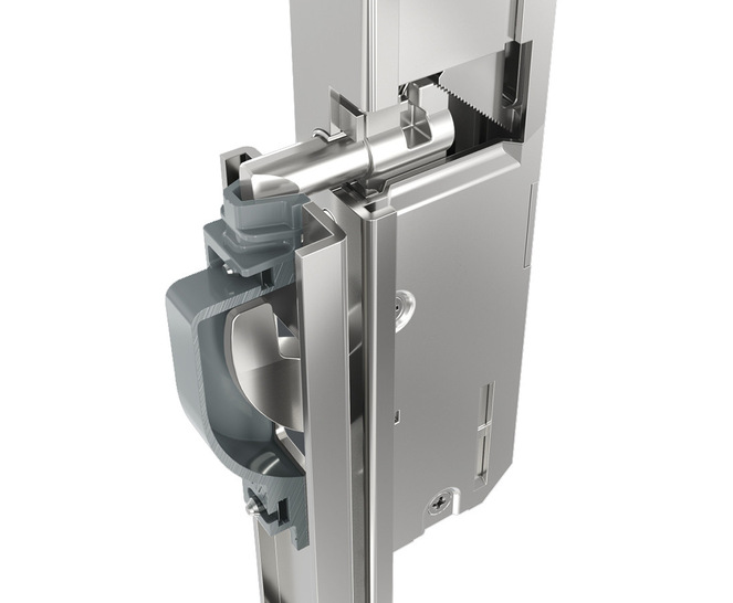  Höchster Mehrwert für Verarbeiter: Die Automatik-Mehrfachverriegelung BS 3700 von Siegenia macht mit ihrer intelligenten Selbstjustierung das lästige Nachjustieren vor Ort über den kompletten Lebenszyklus der Tür hinweg hinfällig.