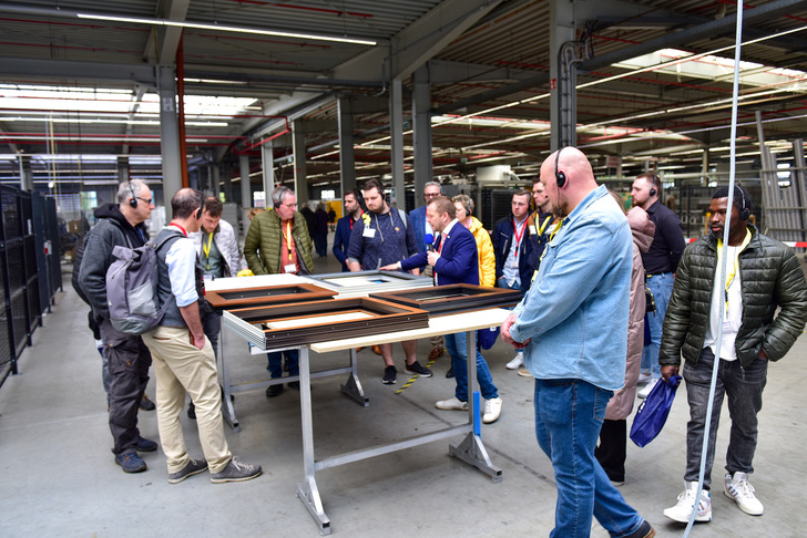  Die Infotage bei Siems sind ein jährlicher Fixtermin für alle Händlerkunden. Zum diesjährigen Branchenhighlight kamen mehr als 450 Teilnehmer.