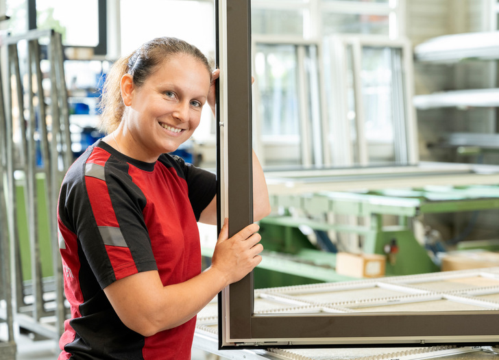 Der Fensterbau bietet hervorragende Perspektiven in einer Zukunftsbranche.