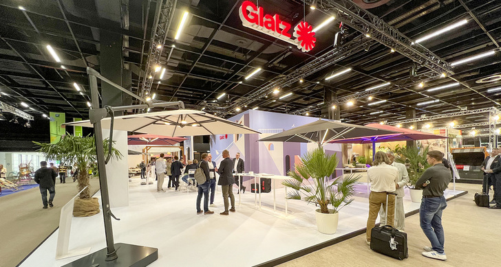 Das Hauptthema für Sonnen- und Wetterschutz waren Sonnenschirme in unterschiedlichsten Qualitäten. Pergolen & Co. gab es nur in homöopathischen Dosen.