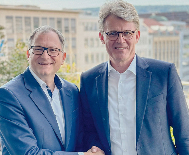 Andreas Kopetschny, Geschäftsführer von MHZ Hachtel und interstil Geschäftsführer Jens Diedrichsen (v.l.n.r.).