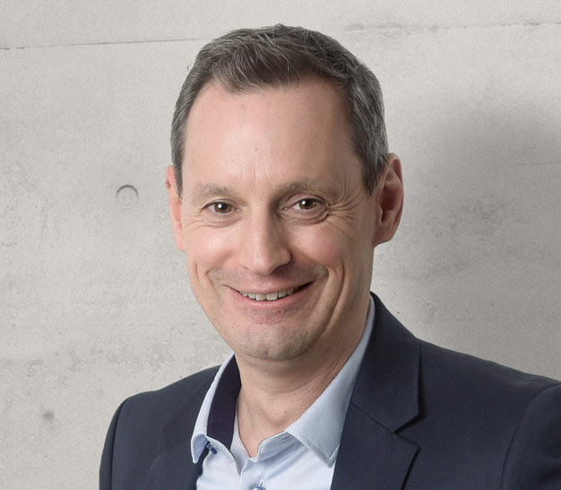 Reto Meier leitet seit 2022 den Geschäftsbereich Holz/Metall von Schweizer. Jetzt ist er das neue Geschäftsfeld Fenstersysteme