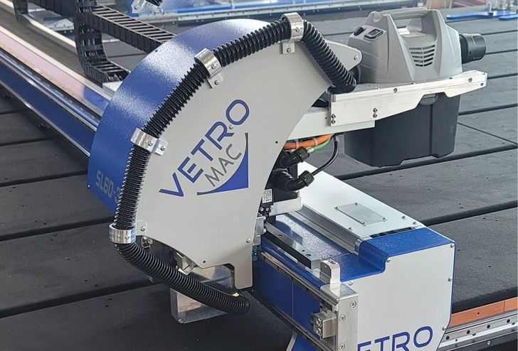 Die geschraubten Elemente der Vetromac Schneidtisch ermöglichen es, die modular aufgebauten Anlagen bei Bedarf zu modifizieren und zu erweitern.