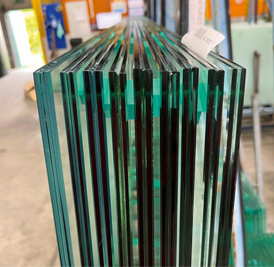 Besucher können live sehen, was die Lamipress leistet.