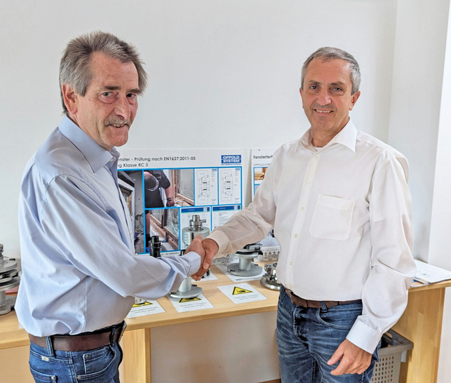 Gründer und geschäftsführender Gesellschafter Carsten Jungk ernennt Christian Schulz (r.) zum neuen Geschäftsführer und späteren Nachfolger.