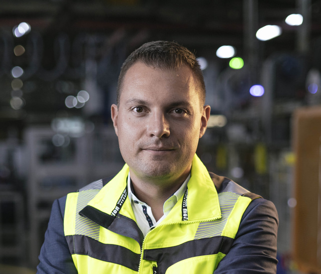 Swisspacer CEO Matthias Bach, ist seit Oktober 2023 Geschäftsführer von Swisspacer und war zuvor als Technischer Direktor im Unternehmen tätig.