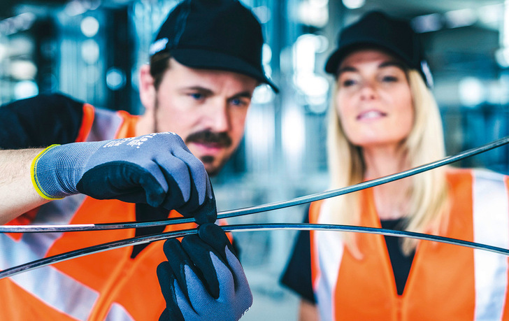 Die neue Recyclinganlage bei Swisspacer startet 2025. Die jüngsten Technologien er lauben den Einsatz bis zu 50  %  Recyclingmaterial, ohne Abstriche bei der Performance.