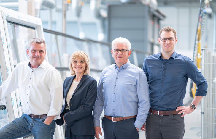 Dieses Quartett führt die Gugelfuss GmbH mit Hauptsitz in Elchingen, von links: Martin Gugelfuß, Susanne Dannerbauer-Gugelfuß, Anton und Max Gugelfuß.