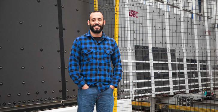 Glasspezialist Andre Costa hat Clarity Glass mit Hilfe von Lisec zum schnellsten ESG-Hersteller in Brasilien gemacht.