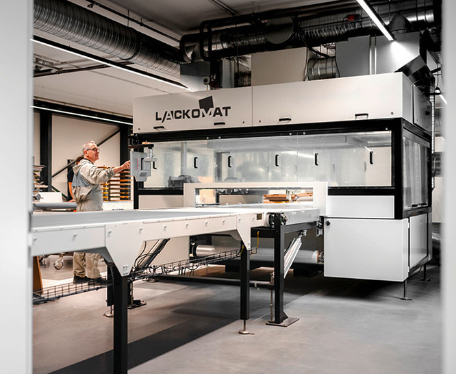 Moderne Anlagentechnik und das Knowhow eines erfahrenen Lackier-Teams garantieren beste Oberflächenqualität.