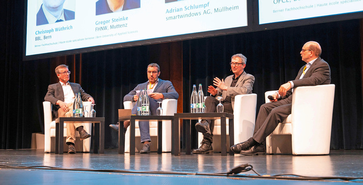 Podiumsdiskussion an den windays 2025: Adrian Schlumpf, smart-windows AG, Müllheim; Urs-Thomas Gerber, Berner Fachhochschule, Biel; Gregor Steinke, FHNW, Muttenz; Christoph Wüthrich, BBL, Bern