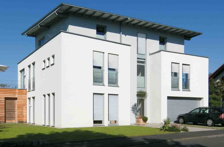 Der Einsatz von effektiven Sonnenschutzlösungen gewinnt zunehmend an Bedeutung. Rollladensysteme vereinen alle relevanten Vorteile.