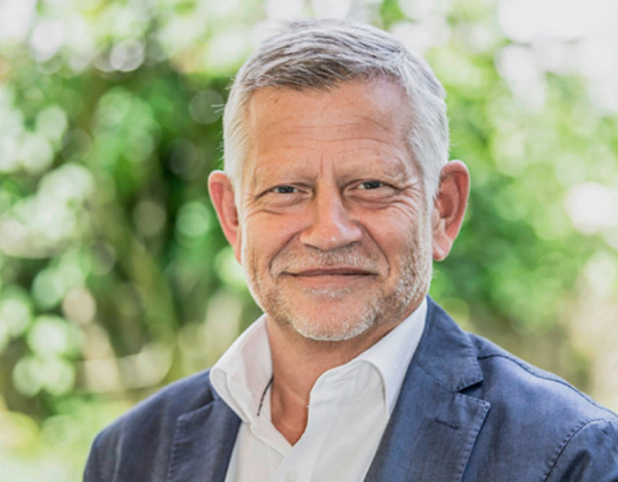 Wilhelm Hachtel ist seit 2019 der Vorsitzende des ­IVRSA. Er ist Mitglied im Vorstand (Board of Directors) der ES‑SO, leitet die deutsche Koordinierungsgruppe der Verbände (Koordinierungsgruppe V) und vertritt die Interessen der Branche in Brüssel.