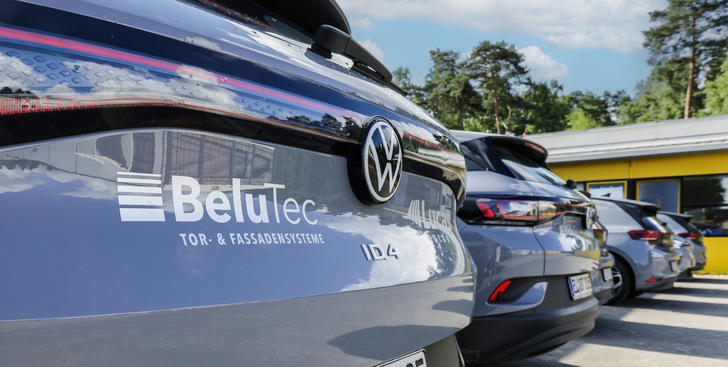 BeluTec Geschäftsführer Bernhard Lucas zeigt sich zuversichtlich, dass die Elektromobilität zunimmt, weil die Menschen verstehen werden, dass es die nächste Zukunft bedeutet.