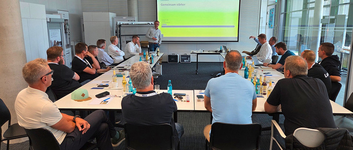 Mit der aktuellen Schulung durch Schulungsleiter Peter Schmidt u. a. wollen ­elero und Lewens ihre Fachhändler dabei unterstützen, den Kundenbedürfnissen noch besser gerecht zu werden.