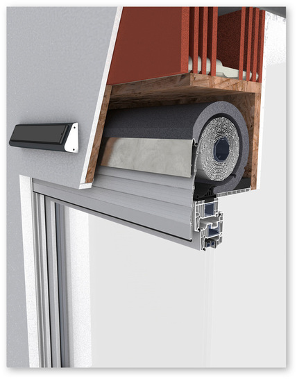 Die Montage des Solar-Power-Moduls erfolgt direkt an der Außenfassade, wodurch eine autarke Energieversorgung des Antriebs ermöglicht wird.