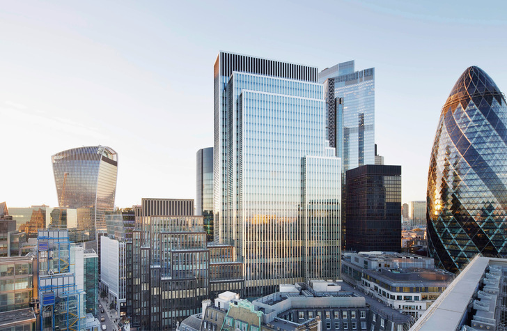 AGC Interpane lieferte mehr als 30 000 m2  maßgeschneiderte, 2-fach-silberbeschichtete „Stopray Vision 60“-Sonnenschutz-Isoliergläser für das 40 Leadenhall Street Ensemble.