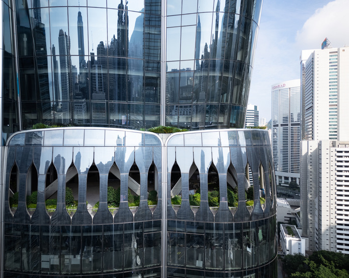 Die Isolierglasaufbauten für die skulpturale Fassade entwickelten Experten von Glas Trösch in Zusammenarbeit mit dem Designteam.