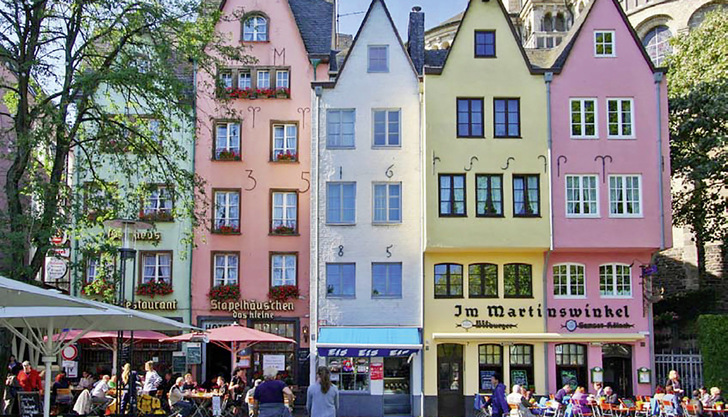 Neubespannungen sind nicht nur eine ästhetische, sondern auch ­eine ökologische und ­ökonomische Entscheidung, und damit ein ­Modell für die Zukunft.