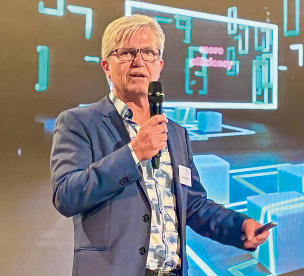 Moritz Nauschütz, Inhaber der Agentur Ozon.