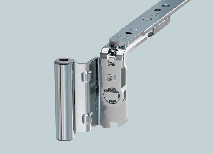 Verarbeitern bietet die Bandseite TITAN Holz deutliche Effizienzgewinne in der Fertigung. Dazu trägt die innovative Winkelbandkupplung bei, die für einen leichten, zuverlässigen Anschlag in DIN-Richtung sorgt.