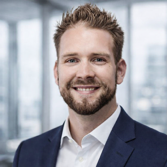 Experte aus den eigenen Reihen: Dennis Decker ist neuer Leiter des VEKA Profilvertriebs für Deutschland und Österreich.