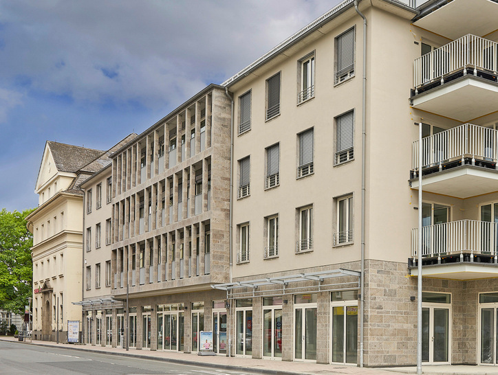 Aufgrund der Lage an einer stark befahrenen Straße hat das ­Thema Schallschutz im Siegener 8Eck höchsten Stellenwert. ­Insgesamt 65 Fassadenlüfter von Siegenia bieten hierfür eine leistungsstarke Lösung.