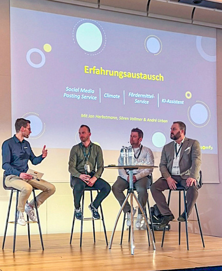 Tom Anhorn moderierte den Erfahrungsaustausch mit Jan Herbstmann, Sören Vollmer und André Urban.