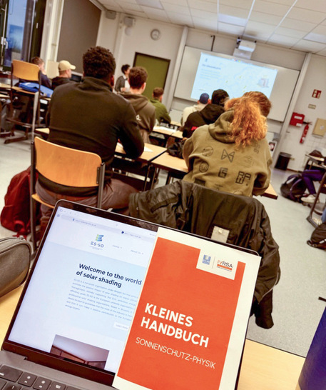 Das „Kleine Handbuch Sonnenschutz-Physik“ vermittelt kompakt die bauphysikalischen Grundlagen für den zukünftigen ES-SO Advisor.