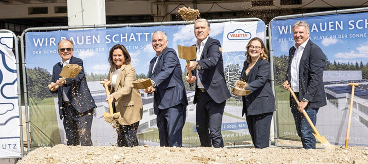 Beim offiziellen Spatenstich gaben die beiden Geschäftsführer Andreas und Christian Klotzner persönlich Einblick in das Projekt und die Zukunftsstrategie.