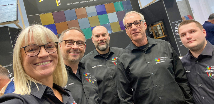 Das Team von Ceramic Colors Wolbring freut sich auf die glasstec Besucher