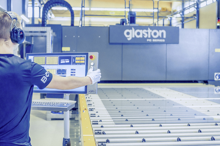 Digitalisierung beim Vorspannen und Laminieren GLASWELT