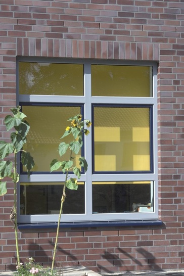 Die Fensterprofile zeichnen sich durch eine Bautiefe von 73 mm aus und sind mit Stahlarmierungen verstärkt 

Bilder: Salamander Industrie Produkte